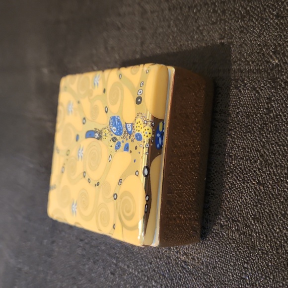 GUSTAV KLIMT " TREE OF LIFE"SMALL CERAMIC LIDDED TRINKET BOX - Picture 1 of 6